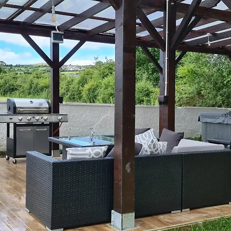 Annie's House With Thermal Health * Moville