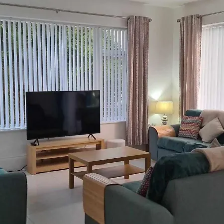 Annie's House With Thermal Health * Moville