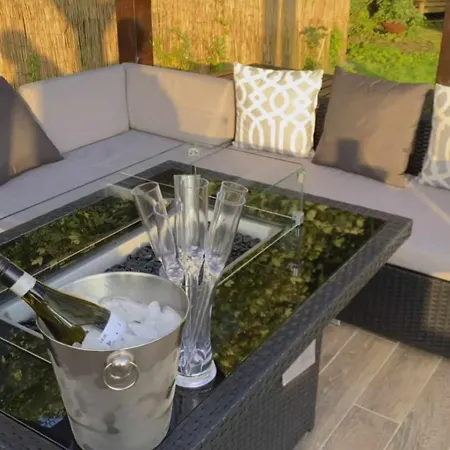 Annie's House With Thermal Health Semesterbostad Moville