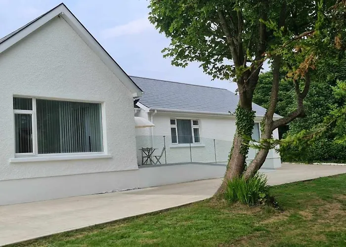 Annie's House With Thermal Health モビル